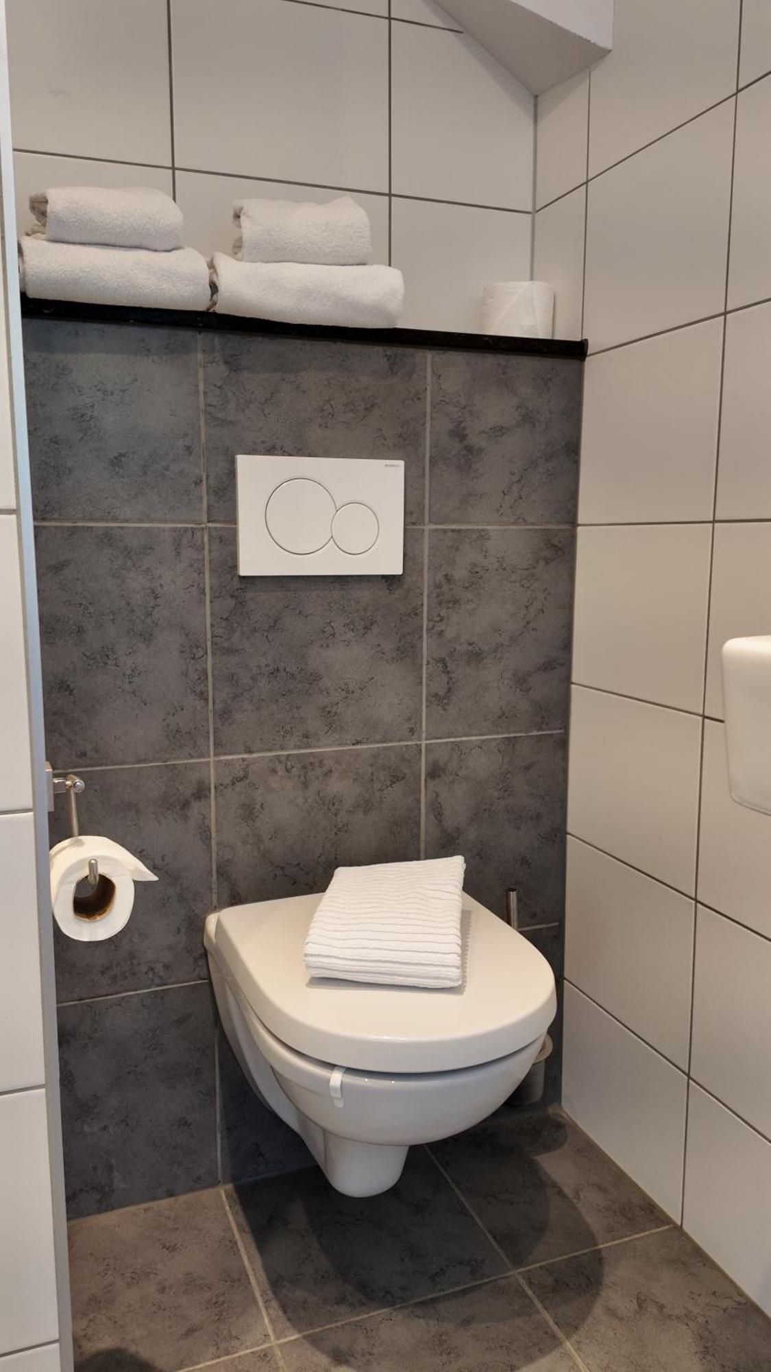 De Lange Akker 2*